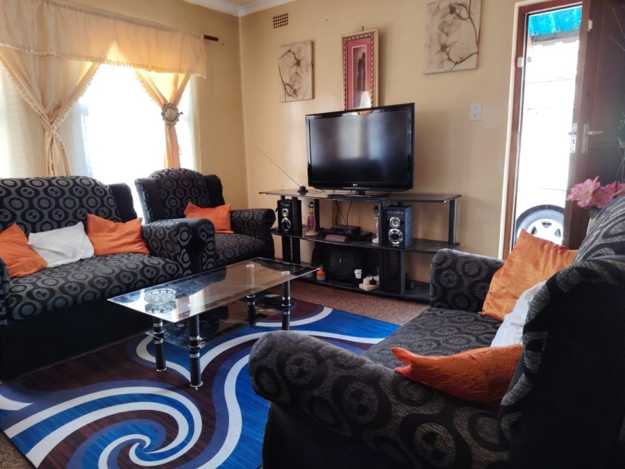 3 Bedroom Property for Sale in Park Village Western Cape